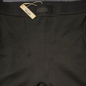 SKIMS Women's Pajama Bottoms in Black